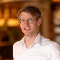 Pasfoto Prof. Paul van der Nat